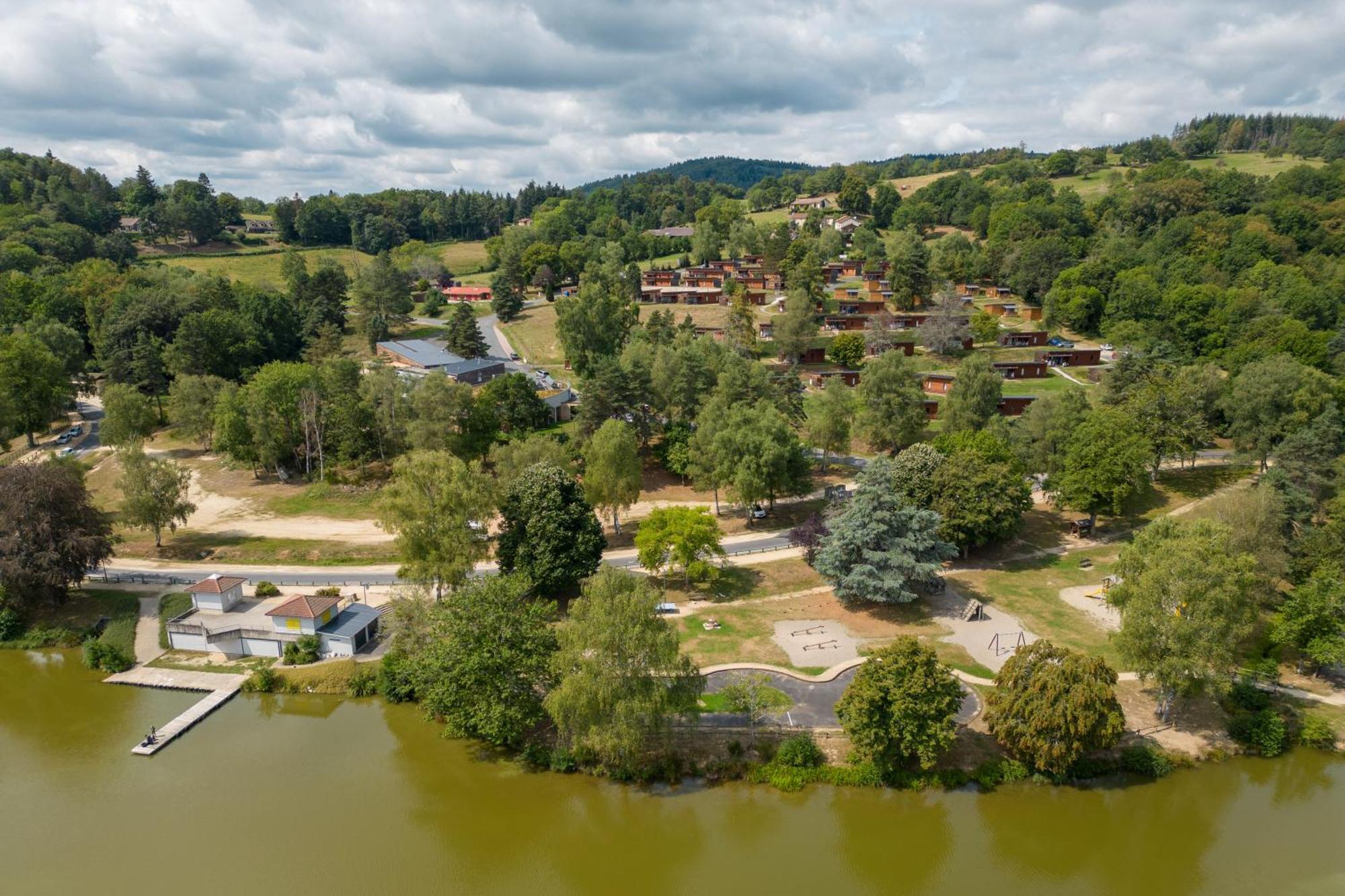 Saint-Rémy-sur-Durolle Les Demeures Du Lac מראה חיצוני תמונה