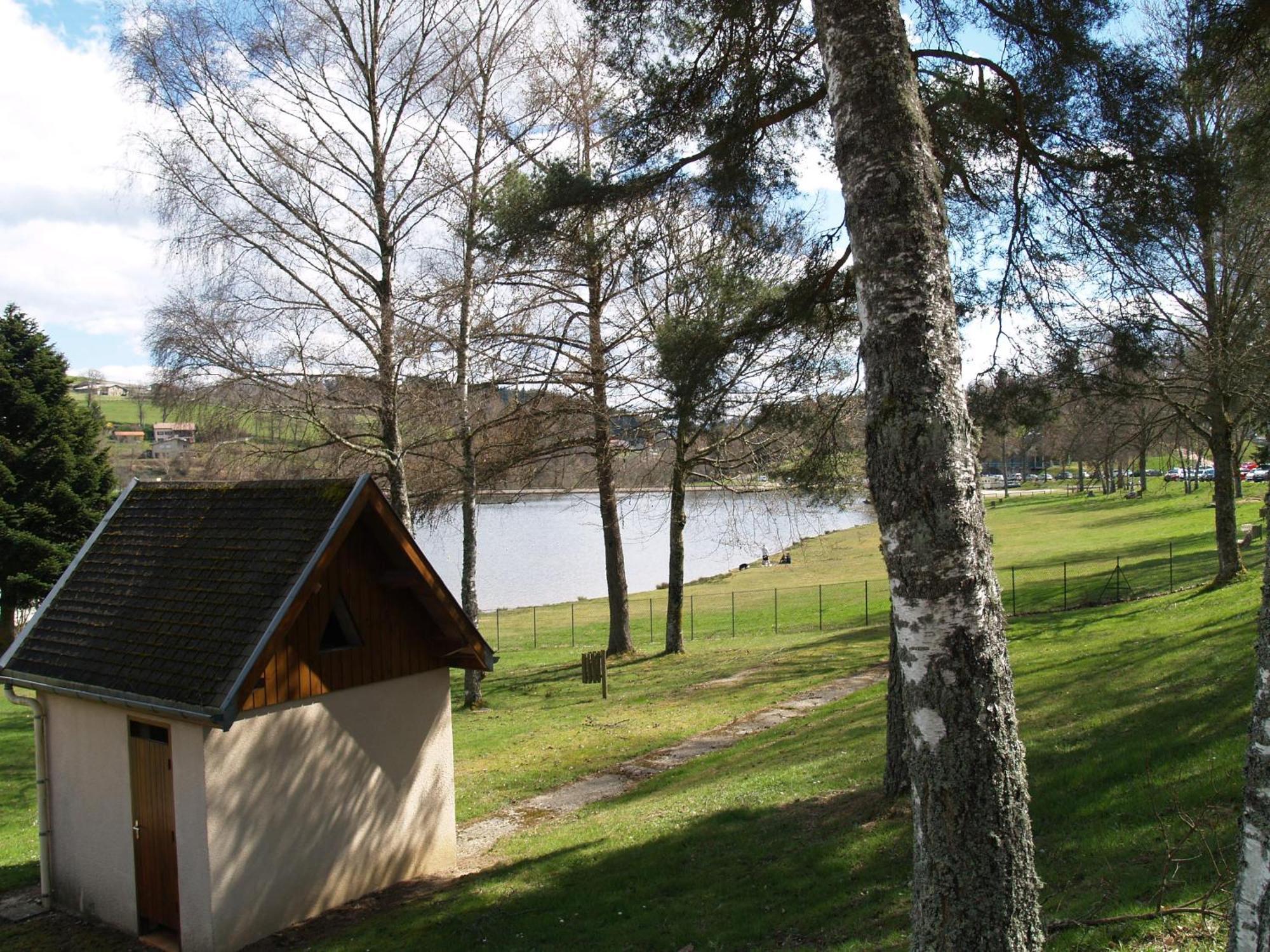 Saint-Rémy-sur-Durolle Les Demeures Du Lac מראה חיצוני תמונה